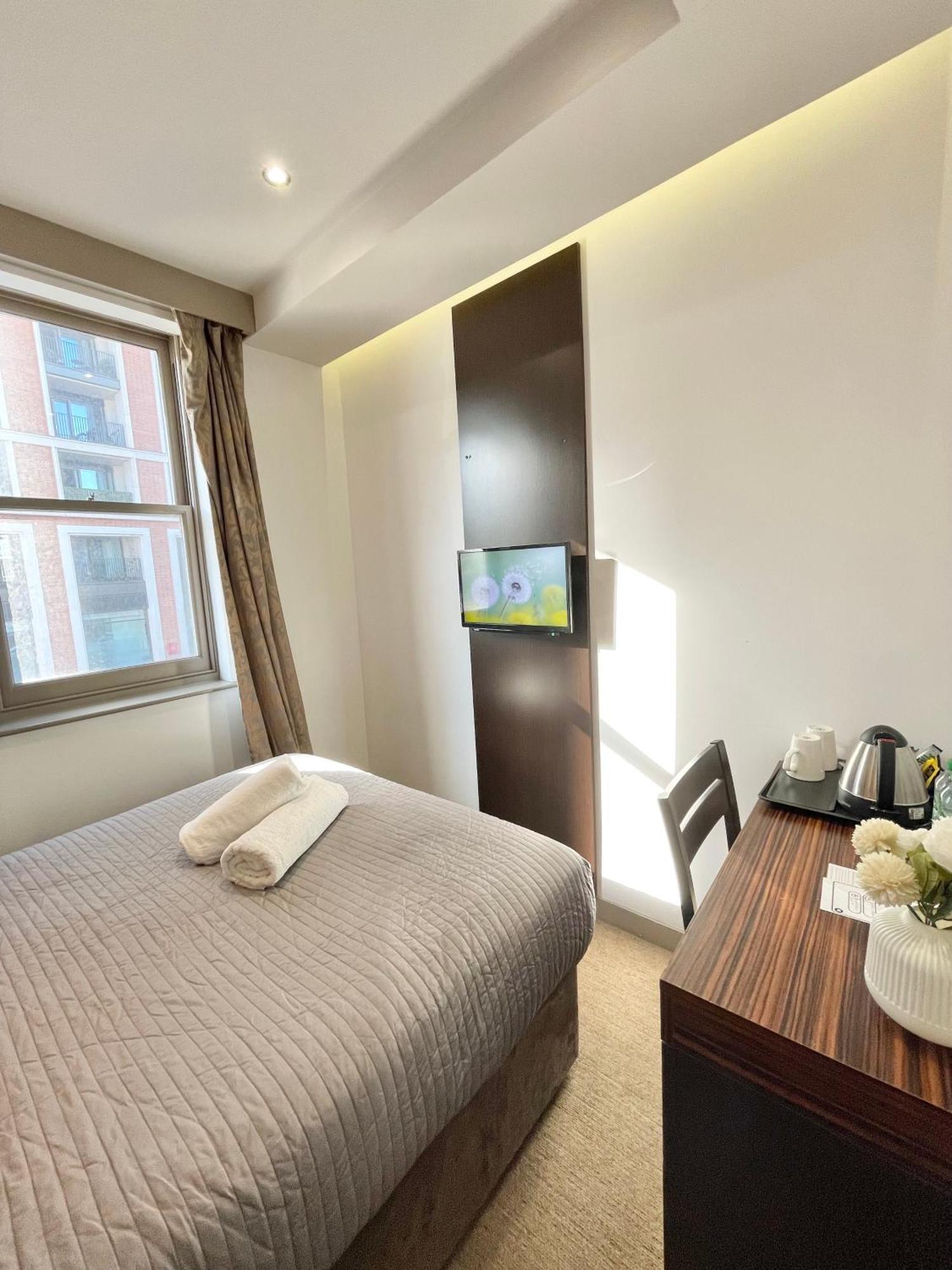Maitrise Hotel Лондон Екстериор снимка