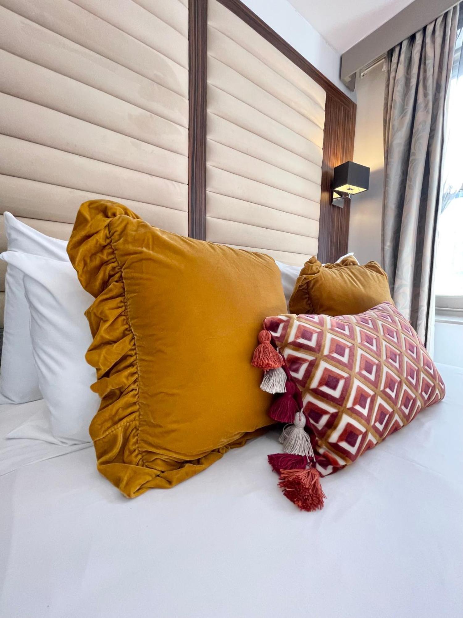 Maitrise Hotel Лондон Екстериор снимка